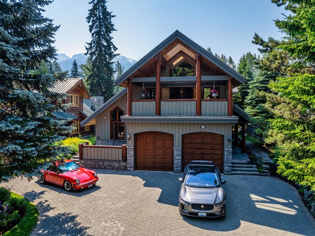 SPECTACULAR HOME ON NICKLAUS NORTH GOLF COURSE