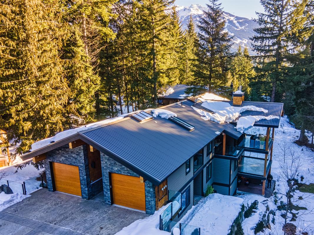 PRIVATE WHISTLER CHALET British Columbia Luxury Homes Mansions For