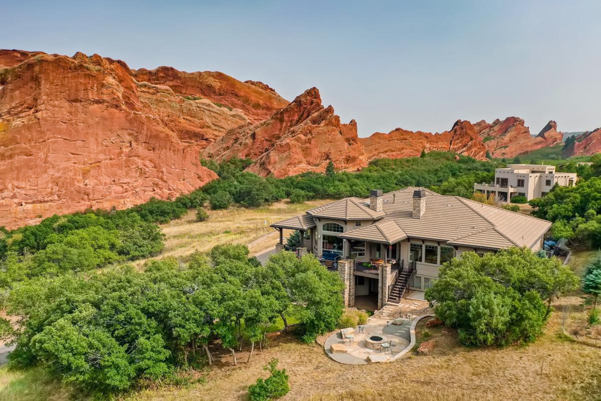 RED ROCKS OASIS IN PICTURESQUE GATED COMMUNITY