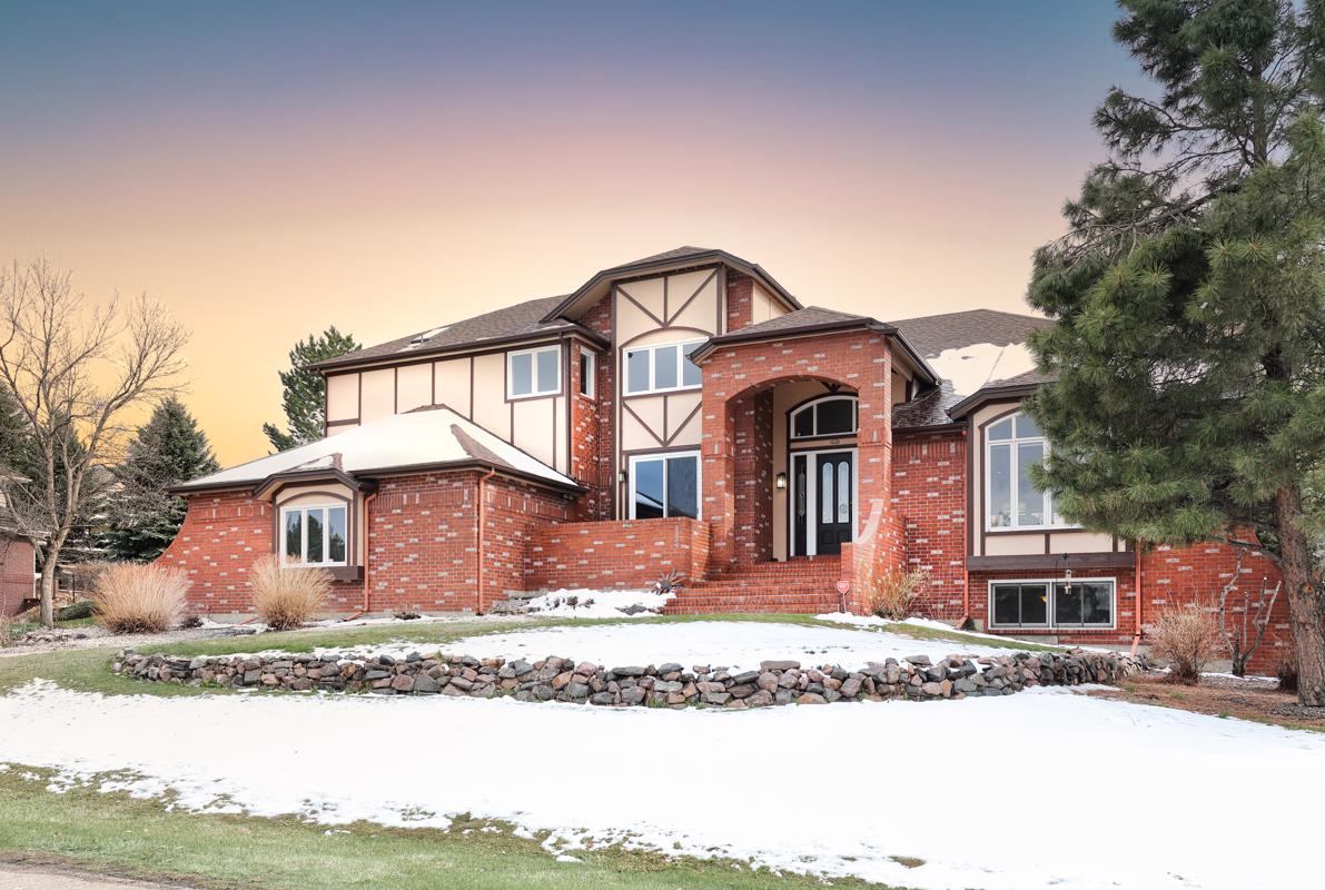 STUNNING CUSTOM HOME IN PRESTIGIOUS SOMERSET NEIGHBORHOOD
