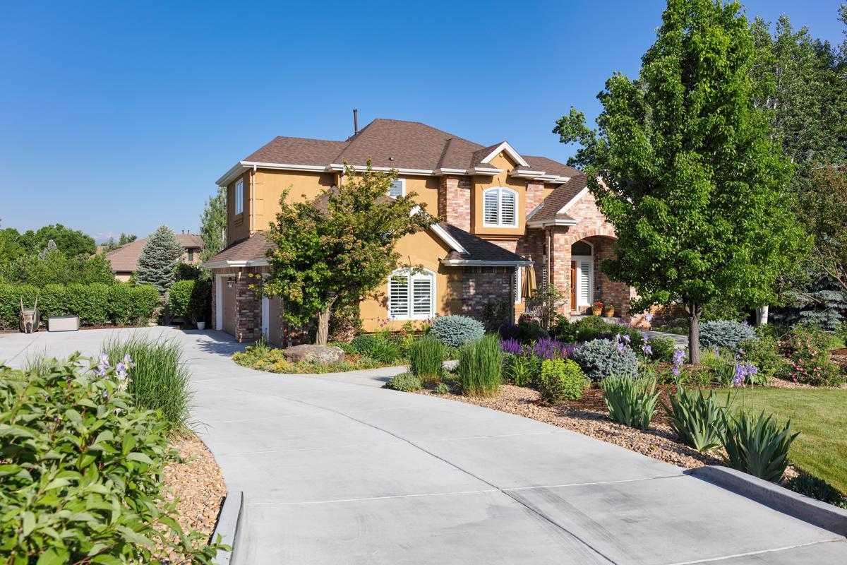 IMMACULATE HOME WITH FULL-ON VIEWS