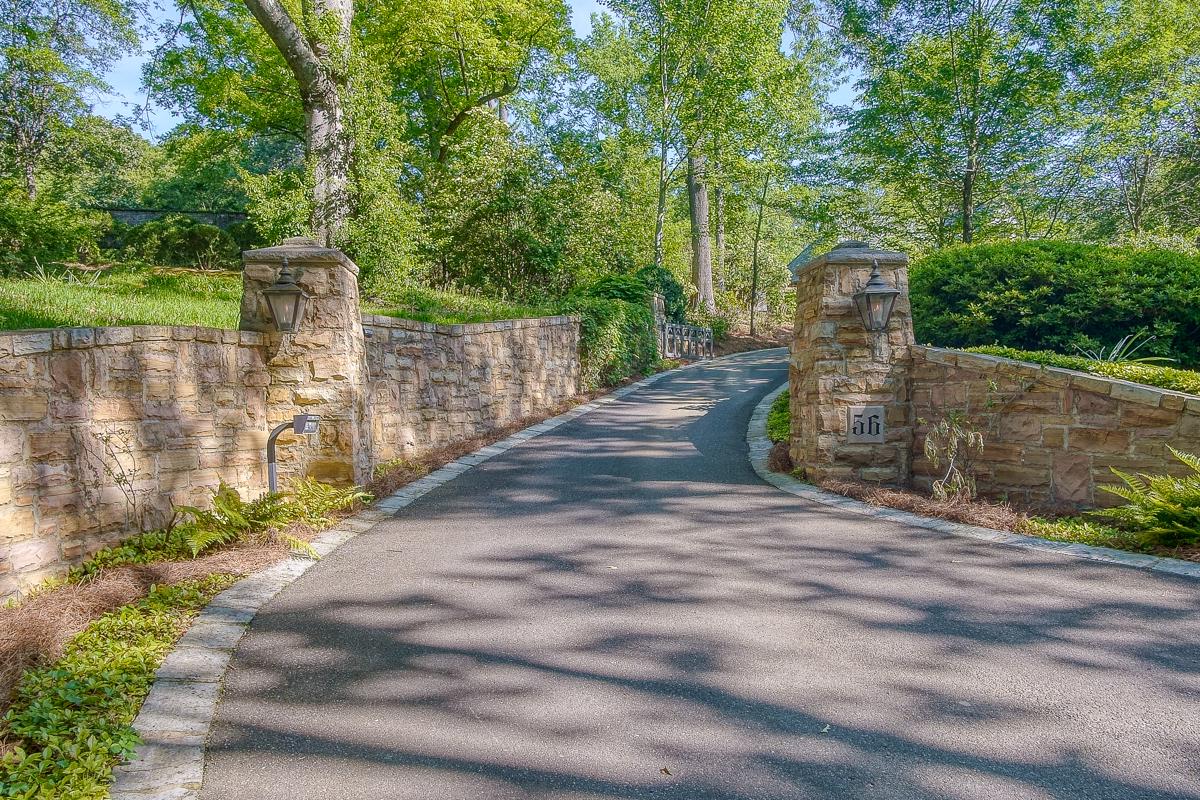 SPECTACULAR PRIVATE MOUNTAIN BROOK ESTATE Alabama Luxury Homes