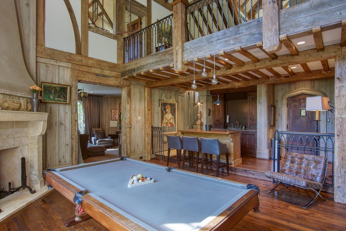 SPECTACULAR PRIVATE MOUNTAIN BROOK ESTATE Alabama Luxury Homes