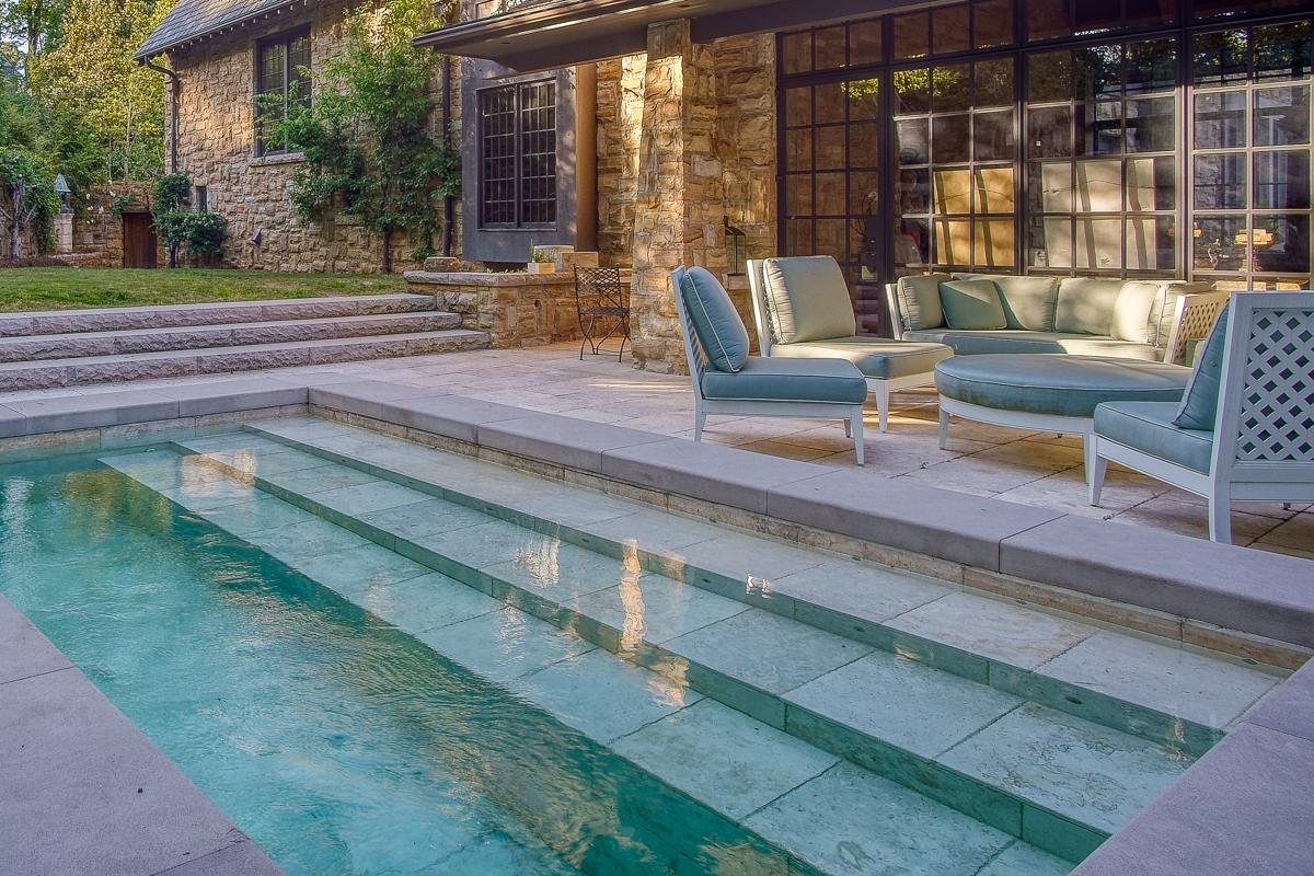 SPECTACULAR PRIVATE MOUNTAIN BROOK ESTATE Alabama Luxury Homes