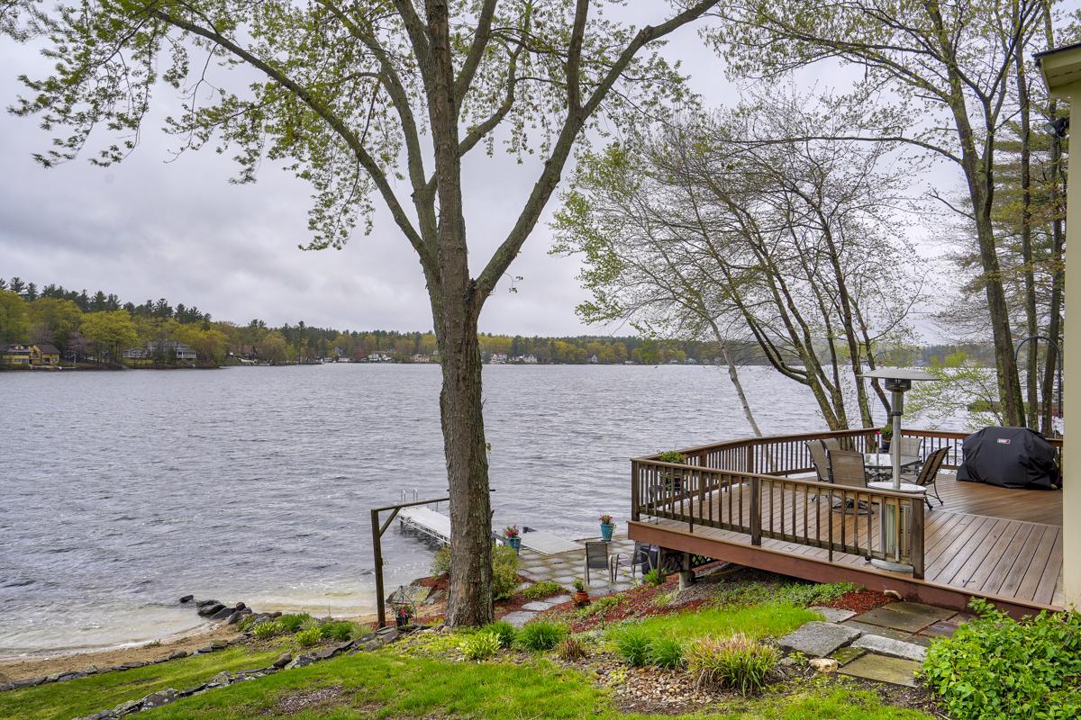 COBBETTS POND PRIVATE WATERFRONT New Hampshire Luxury Homes