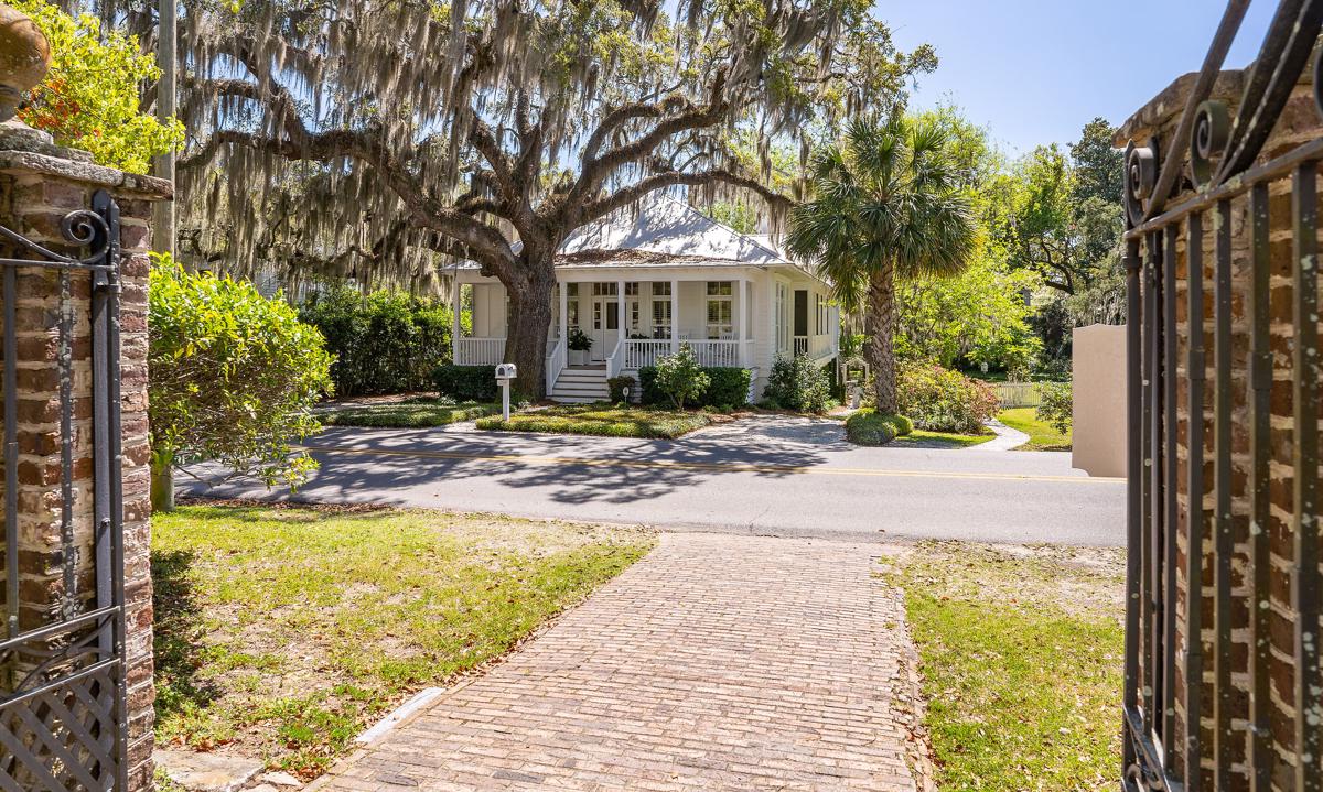DOWNTOWN BEAUFORT PROPERTY South Carolina Luxury Homes Mansions For Sale Luxury Portfolio