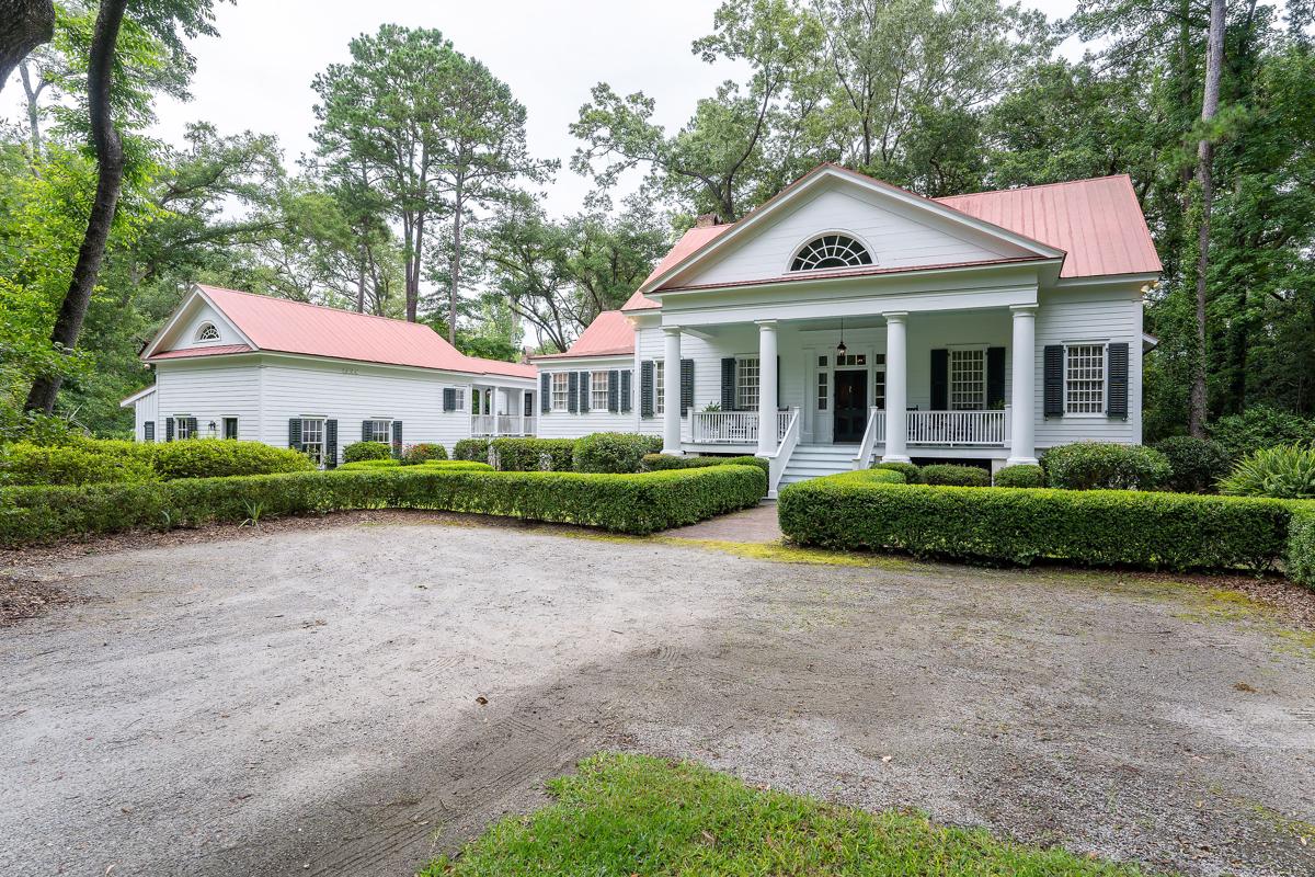 ELEGANT PRIVATE WATERFRONT ESTATE South Carolina Luxury Homes Mansions For Sale Luxury