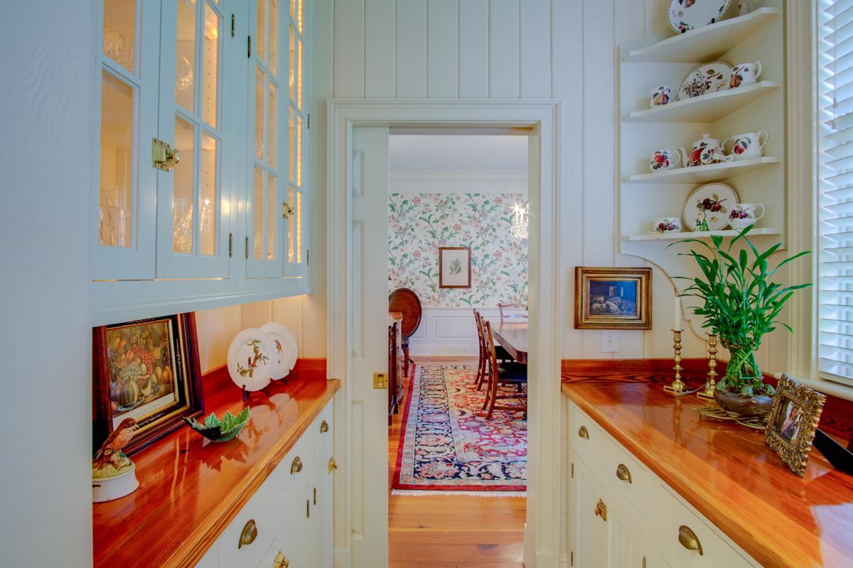 ELEGANT PRIVATE WATERFRONT ESTATE South Carolina Luxury Homes