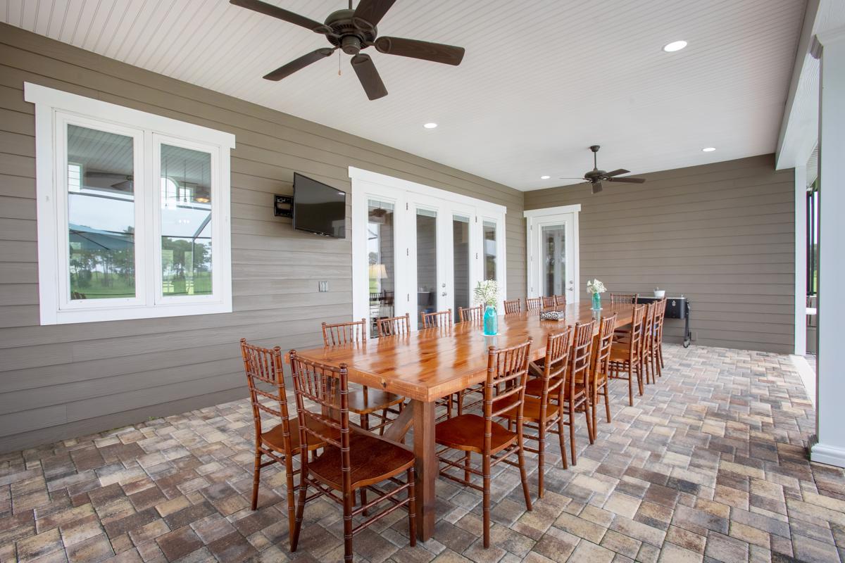 10英亩牧场上的定制农舍 luxury real estate