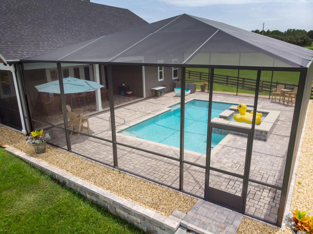 Mansions 10英亩牧场上的定制农舍