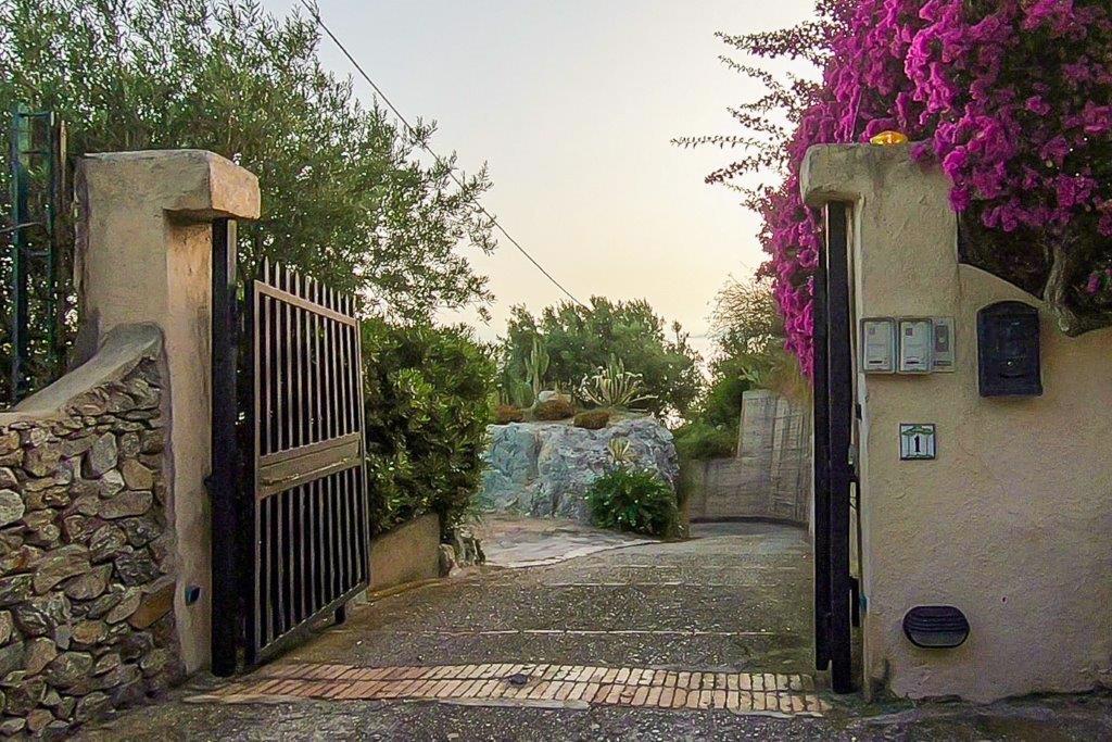 BEAUTIFUL VILLA FOR SALE IN SCILLA Italy Luxury Homes Mansions For