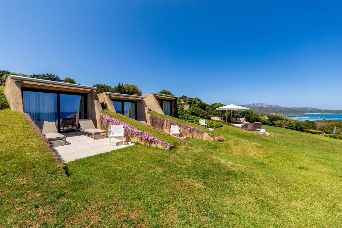 Luxury homes ビーチフロントヴィラA