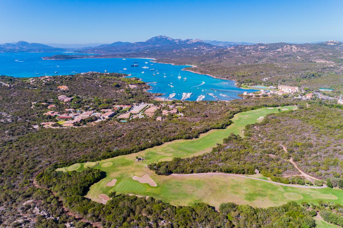 Luxury homes ヴィラリッキアフォレント