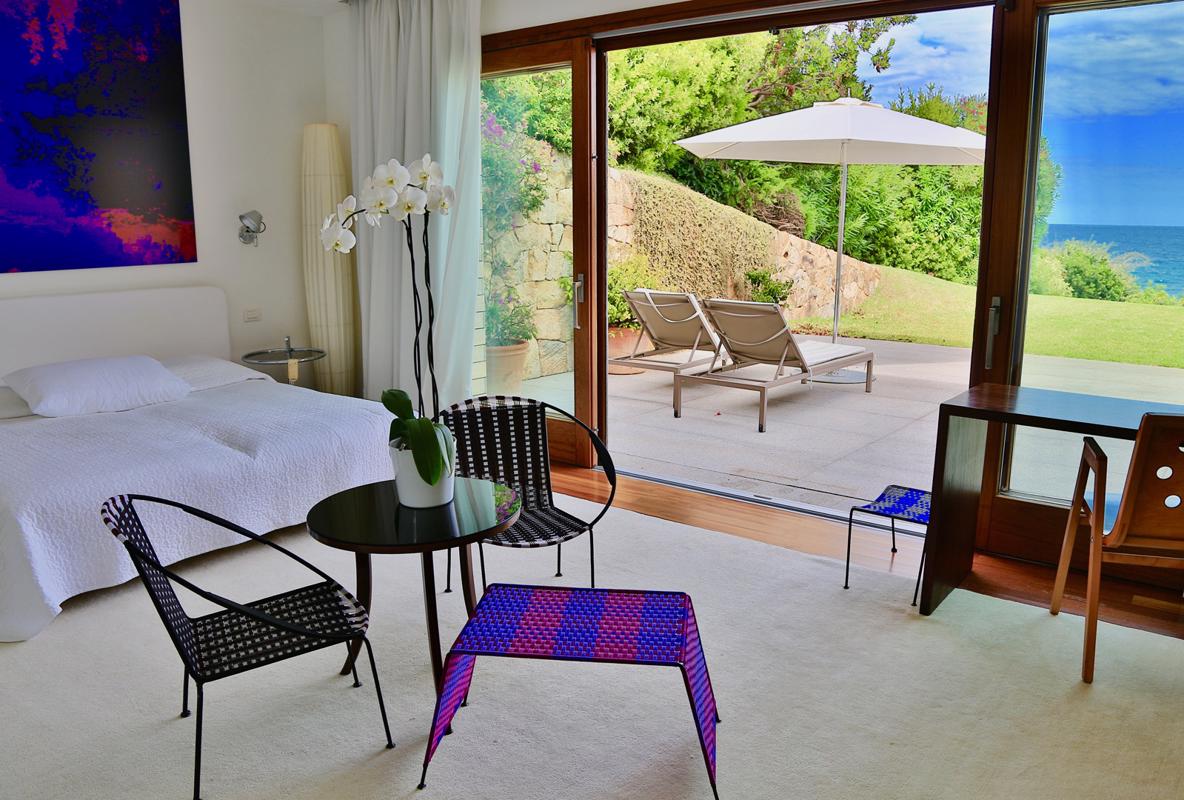 Luxury homes ビーチフロントヴィラA