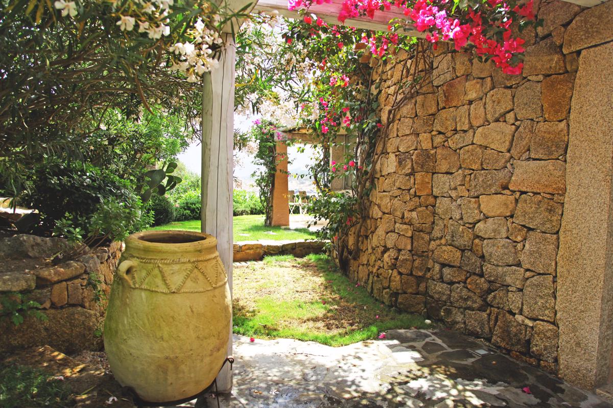 Mansions コラリナビーチフォーレント