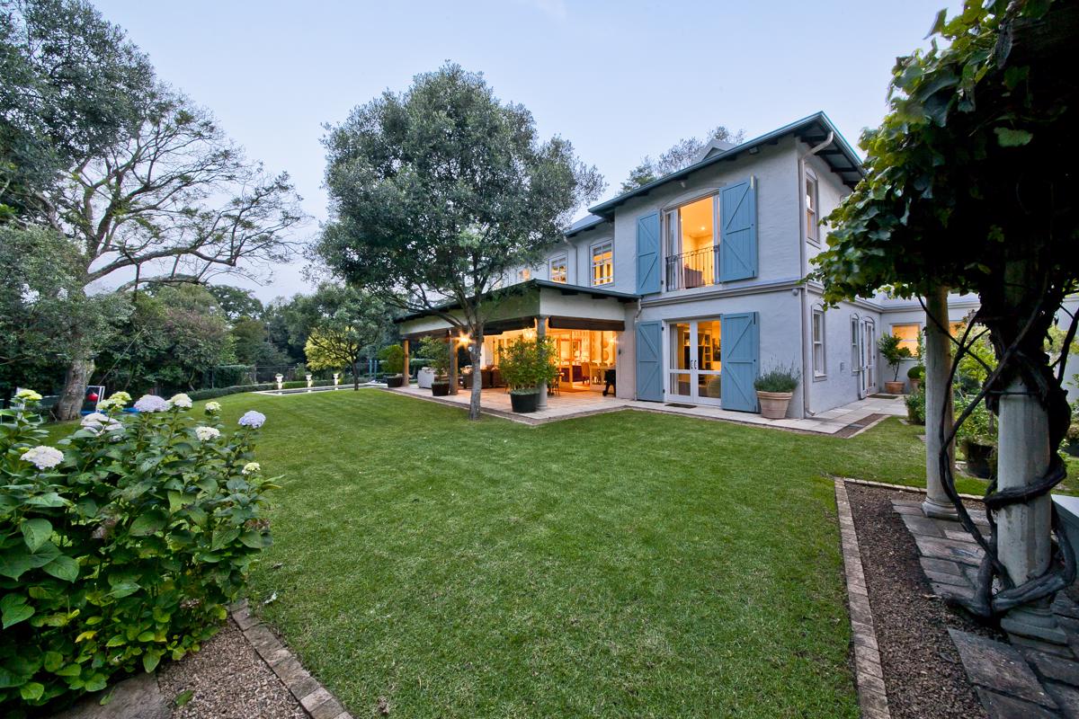 GRACEFUL HOME IN THE PREFERRED GATED AVENUES OF INANDA