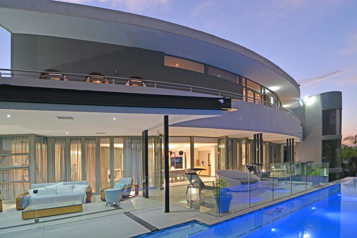 SPECIAL HOME IN SANDTON COUNTRY CLUB ESTATE South Africa Luxury Homes
