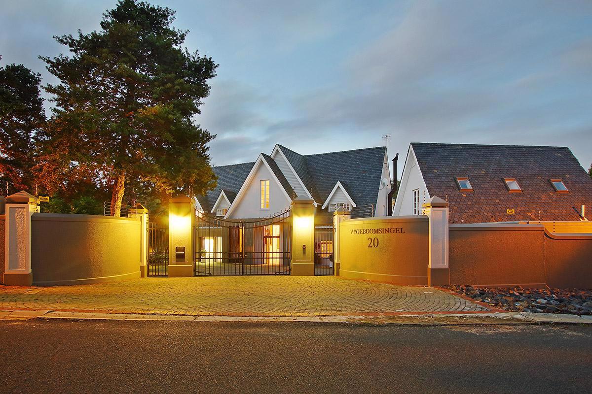 HOUSE FOR SALE IN VYGEBOOM, DURBANVILLE South Africa Luxury Homes