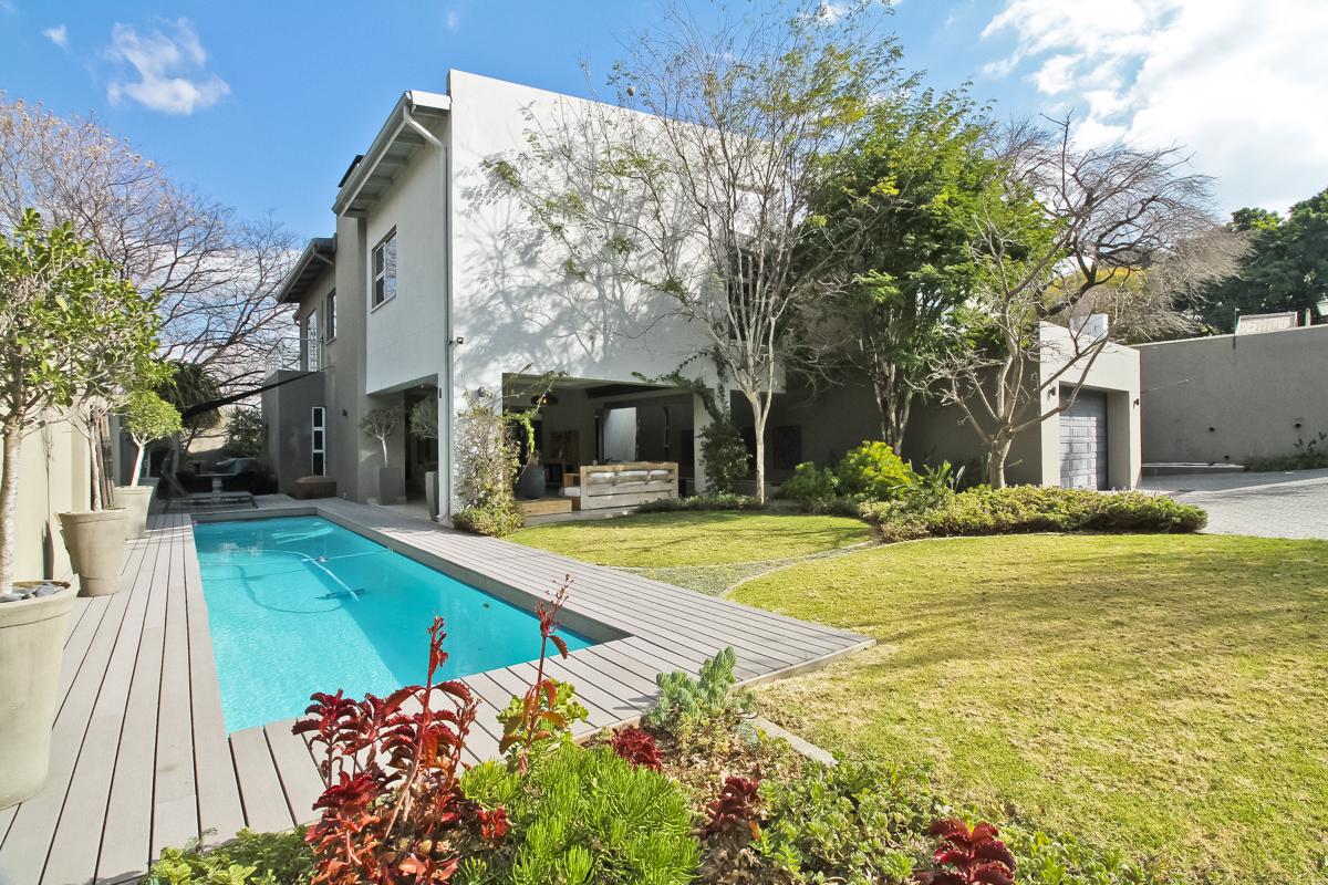 EXTRAORDINARY OPPORTUNITY IN MELROSE