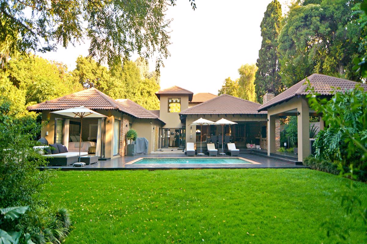 FOUR BEDROOM SHOWSTOPPER IN BEDFORDVIEW