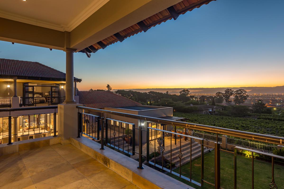 MAGNIFICENT KLEIN ZEVENWACHT ESTATE SANCTUARY South Africa Luxury