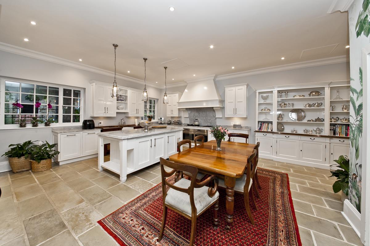 GRACIOUS MODERNIZED FARMHOUSE