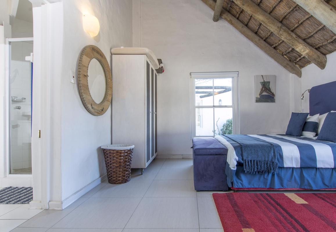 Luxury properties 海滩前梦生活