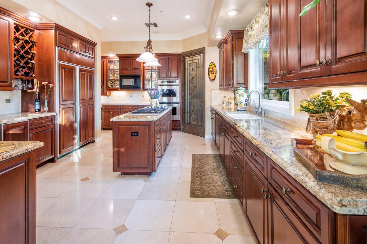 BEAUTIFUL WATERFRONT HOME IN LAKE LAS VEGAS Nevada Luxury Homes