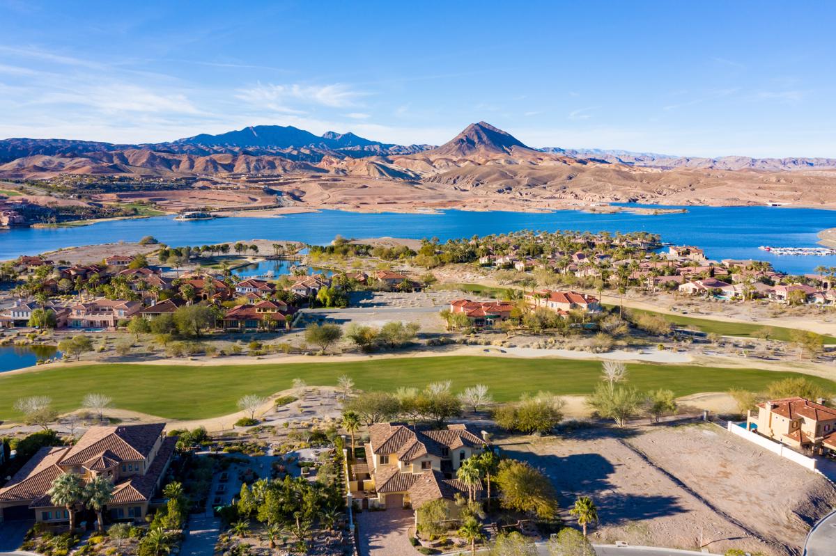 EXTRAORDINARY VIEWS IN LAKE LAS VEGAS