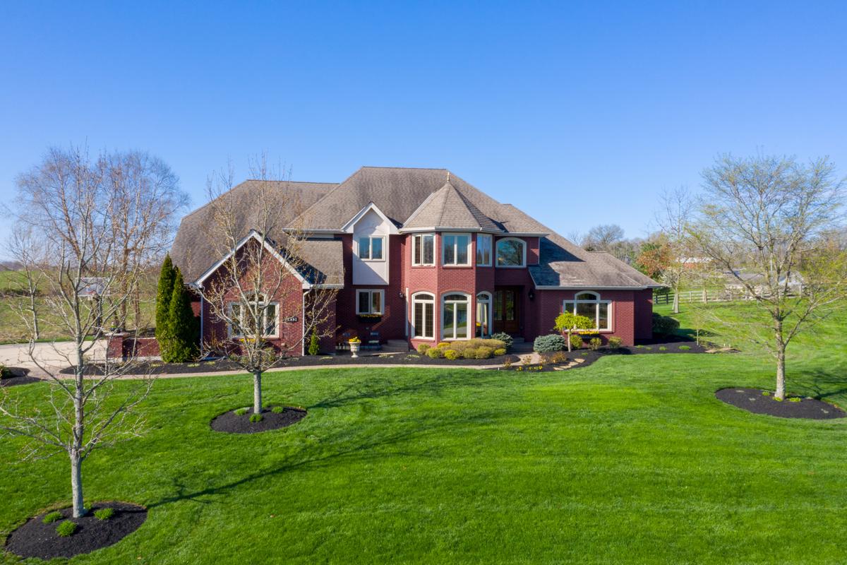 BEAUTIFUL AND SERENE CUSTOM HOME Kentucky Luxury Homes Mansions For Sale Luxury Portfolio