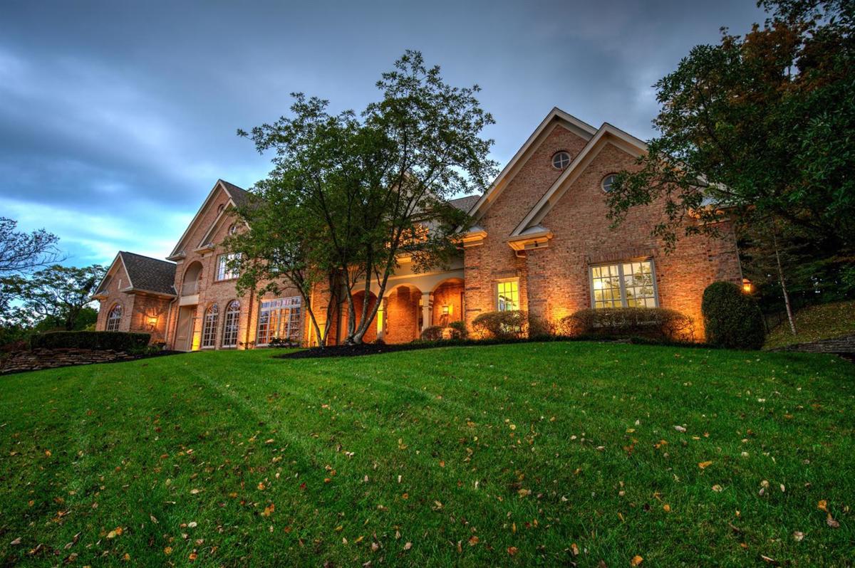 4.7 PRIVATE ACRES