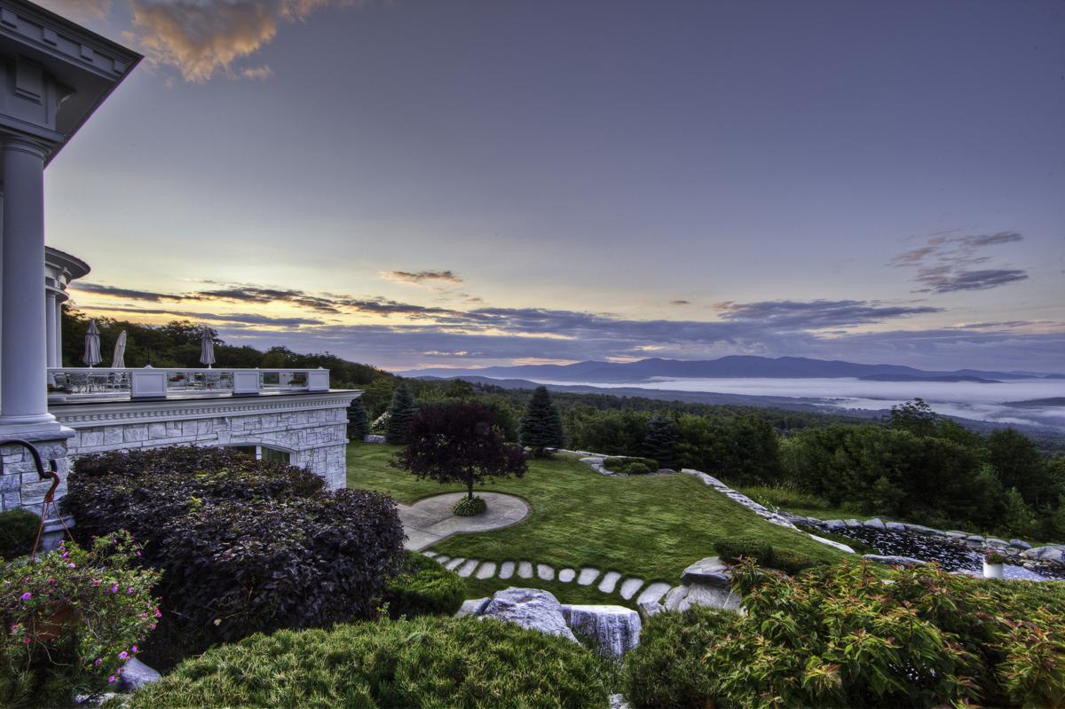 Above The Clouds Vermont Vermont Luxury Homes Mansions For Sale Luxury Portfolio