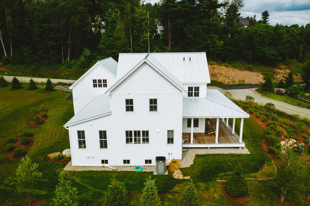 CONTEMPORARY STOWE FARMHOUSE Vermont Luxury Homes Mansions For Sale Luxury Portfolio