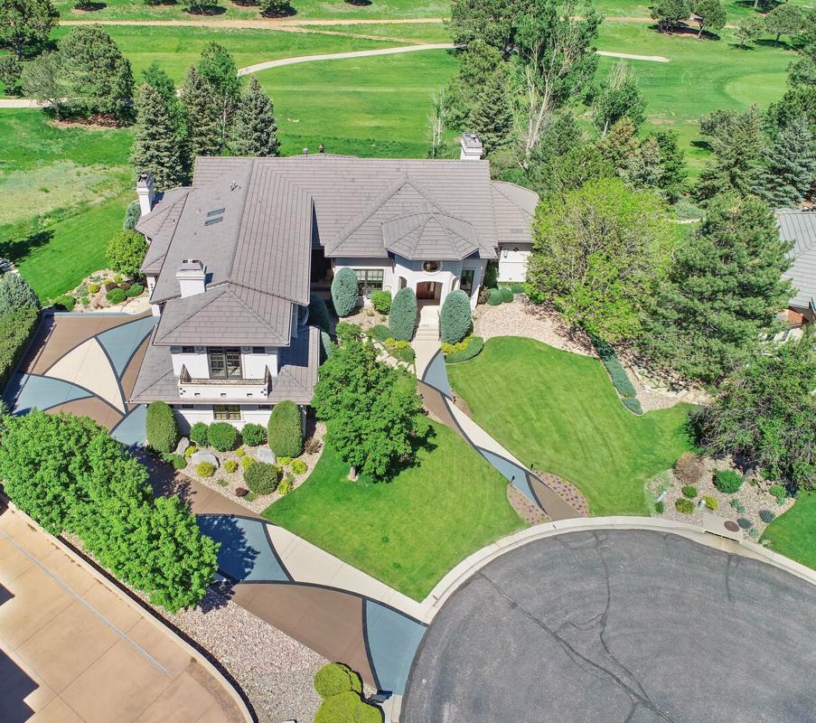EXTRAORDINARY CUSTOM GOLF COURSE HOME
