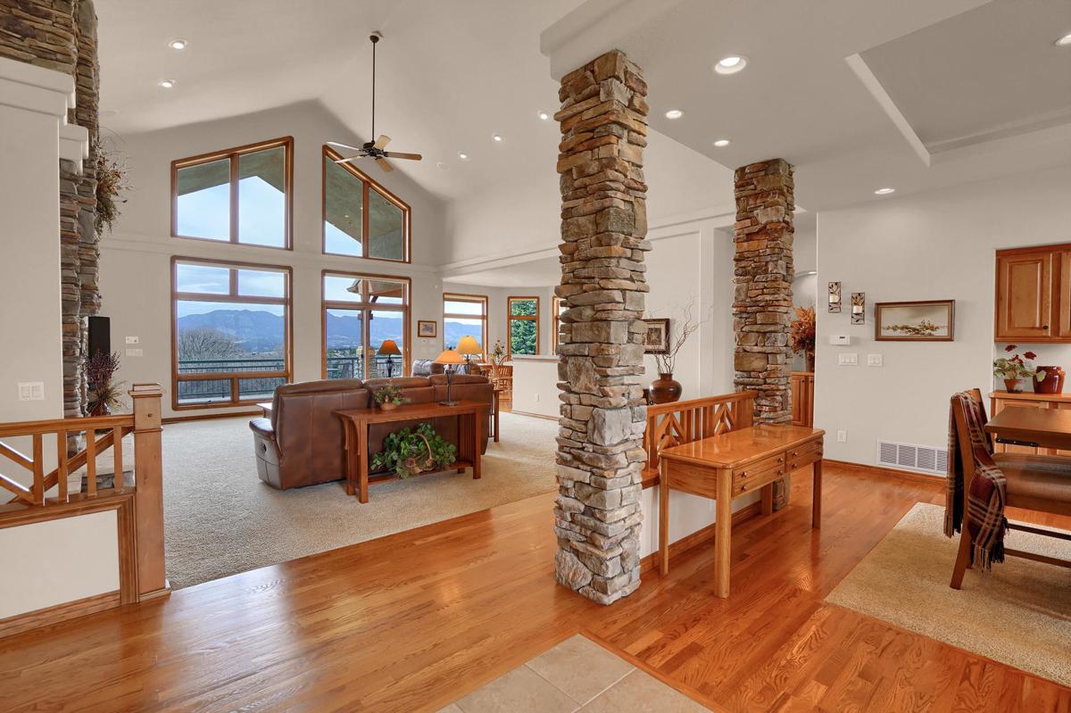Truly Unique Masterpiece With Unobstructed Pikes Peak Front Range