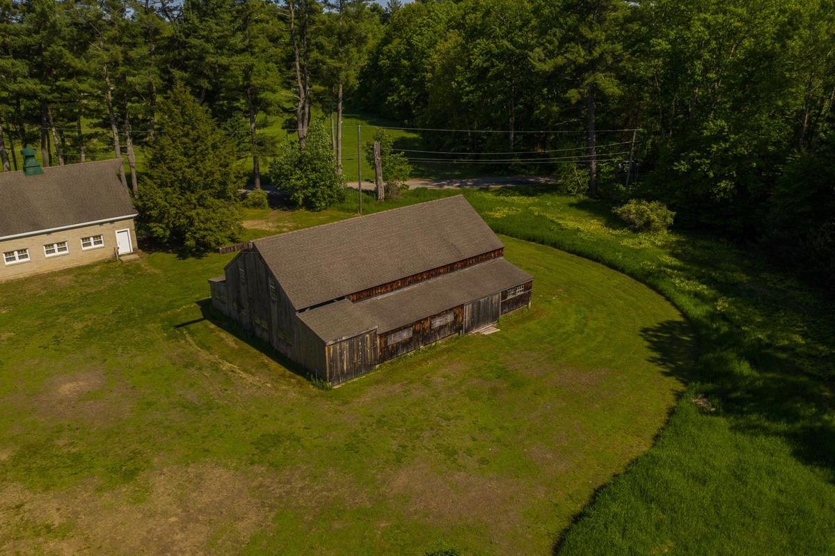 TO DOVER'S THREE RIVERS FARM New Hampshire Luxury Homes