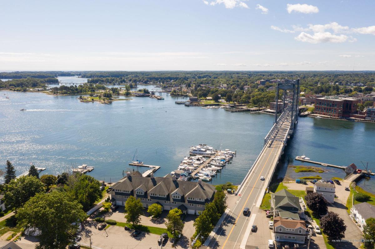 RIVERFRONT CONDO
