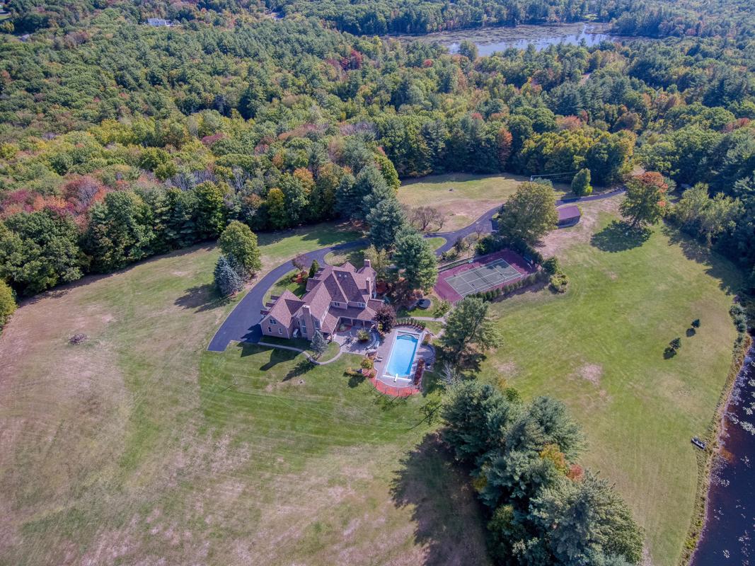 COUNTRY ESTATE ON 33PLUS ACRES New Hampshire Luxury Homes Mansions