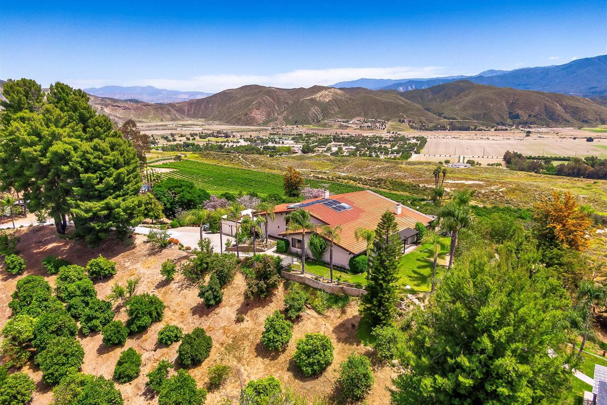 BEAUTIFUL TEMECULA WINE COUNTRY LIVING California Luxury Homes