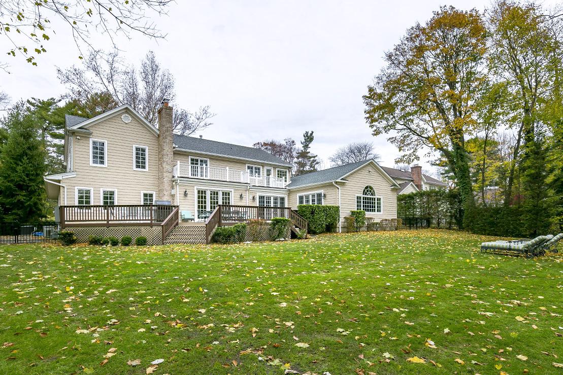 luxury homes in the hamptons new york