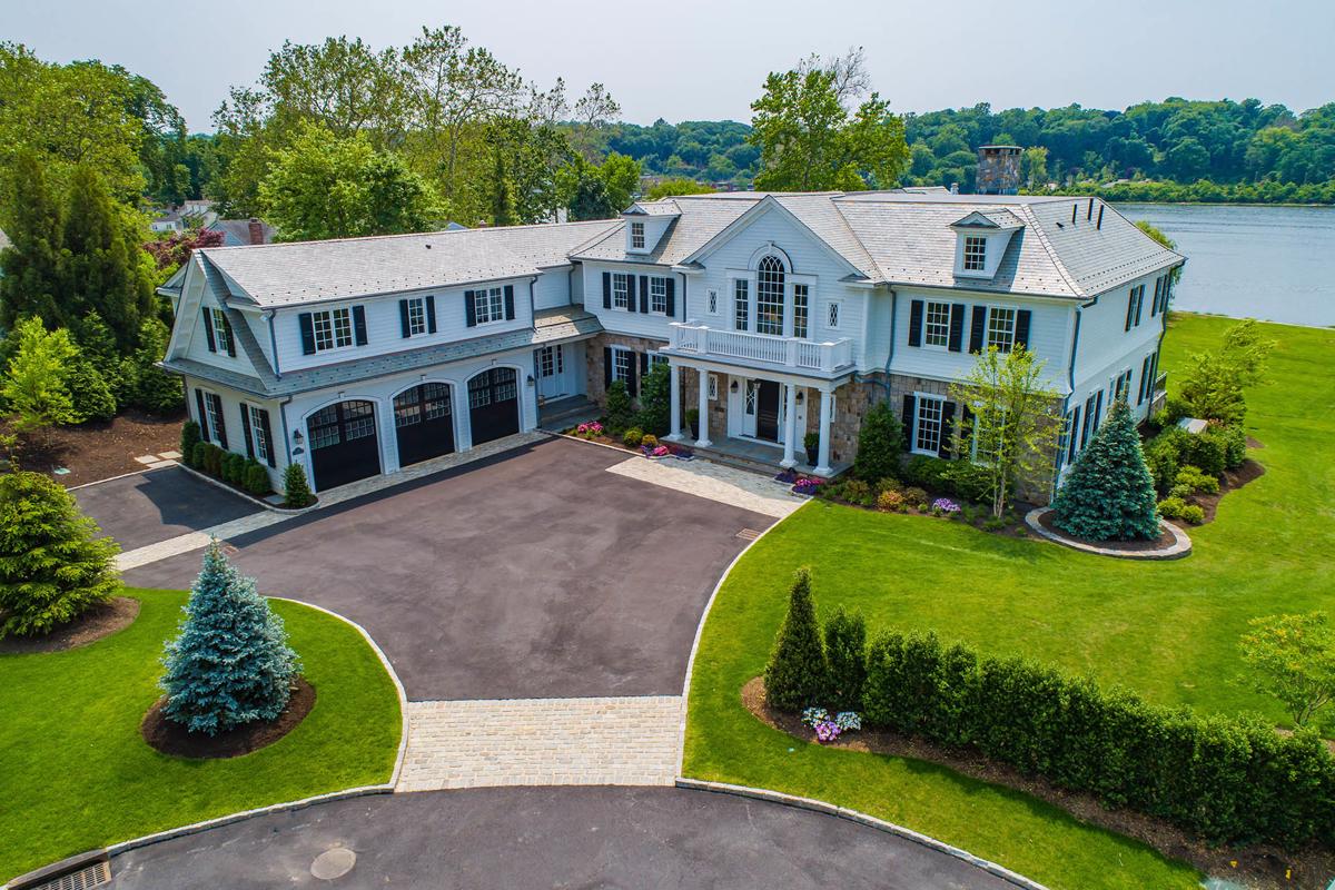 NEWLY DESIGNED COLONIAL OVERLOOKING MANHASSET BAY NEW YORK New York