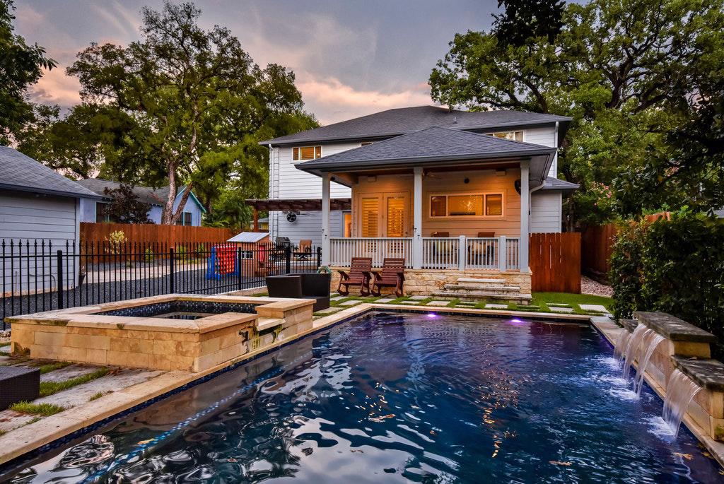 AMAZING OPPORTUNITY IN DEEP EDDY AUSTIN Texas Luxury Homes Mansions