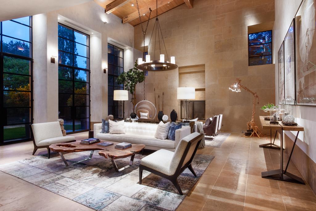 ENCHANTING COSMOPOLITAN 21STCENTURY VILLA Texas Luxury Homes