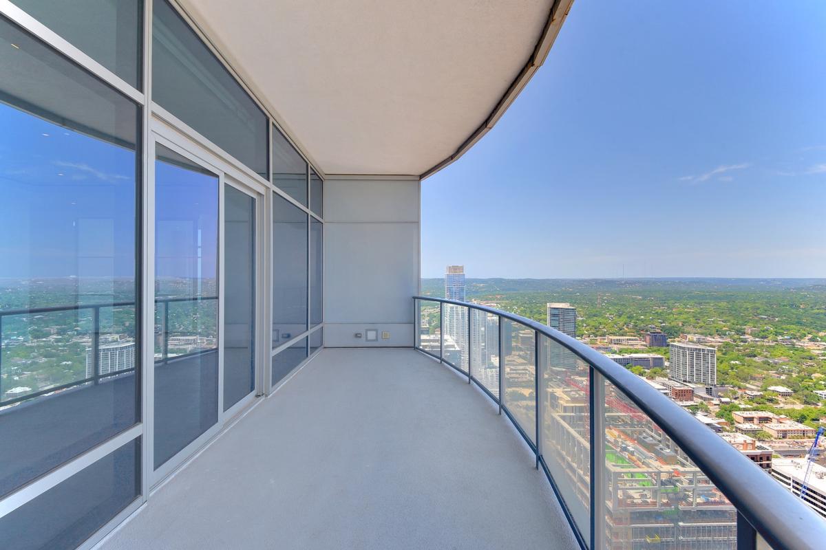 PENTHOUSE ATOP THE AUSTONIAN Texas Luxury Homes Mansions For Sale Luxury Portfolio