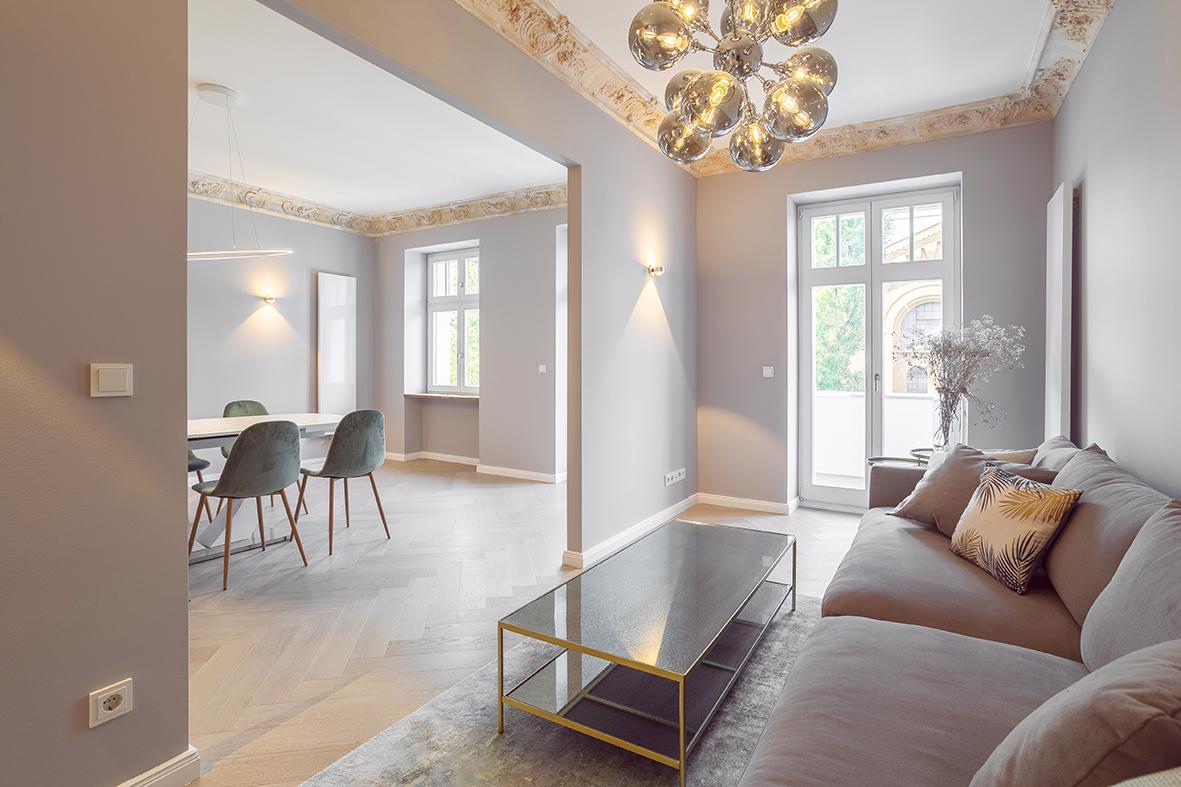 URBAN LUXURY APARTMENT