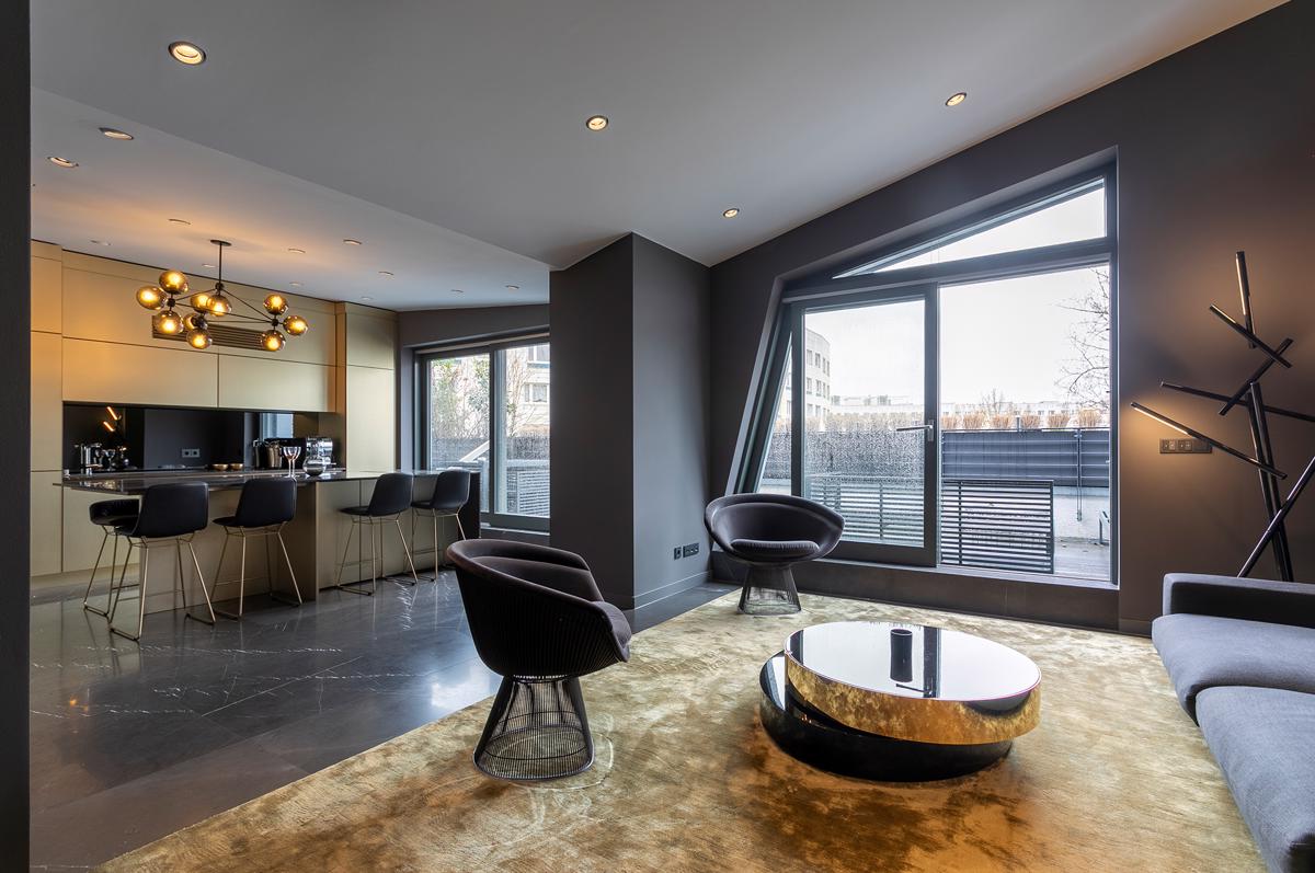 Luxury properties 测量：纯粹的奢侈