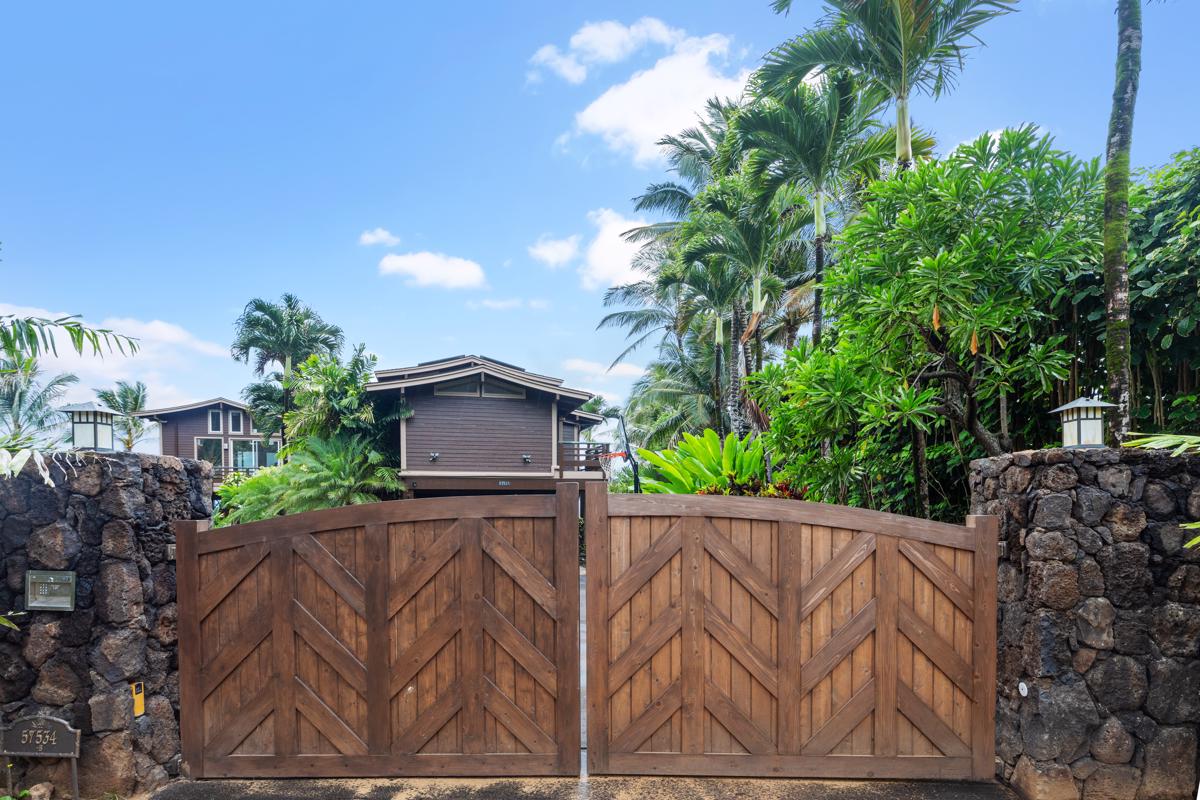 CONTEMPORARY KAUAI ESTATE Hawaii Luxury Homes Mansions For Sale Luxury Portfolio