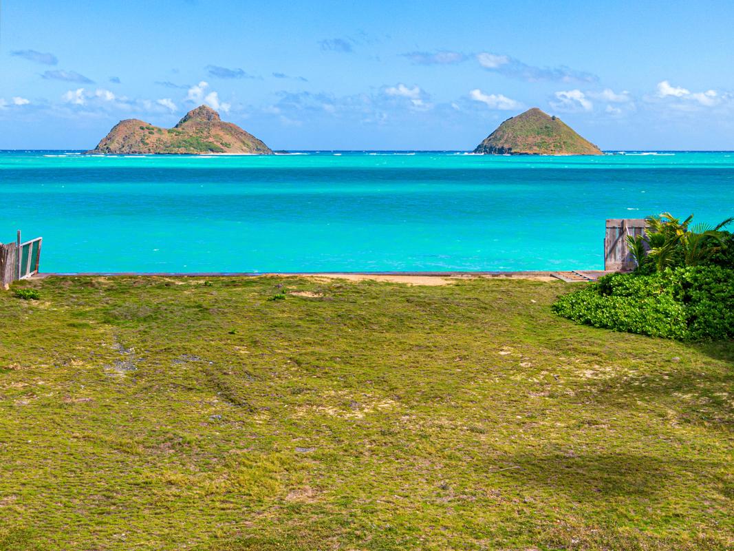 LARGE LANIKAI OCEANFRONT PARCEL Hawaii Luxury Homes Mansions For