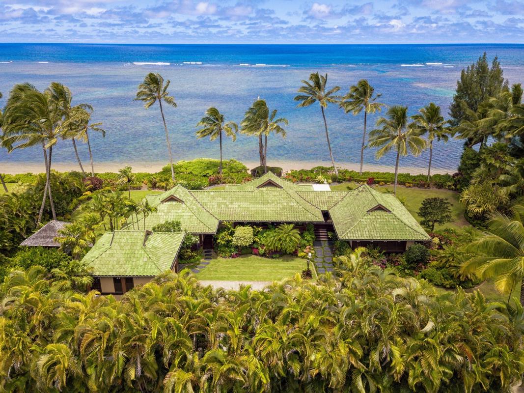 ONE-OF-A-KIND OCEANFRONT ESTATE