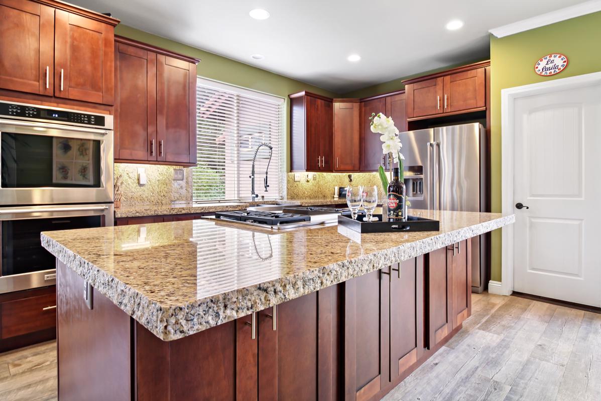 著名贝尔库尔门禁社区宏伟住宅 mansions